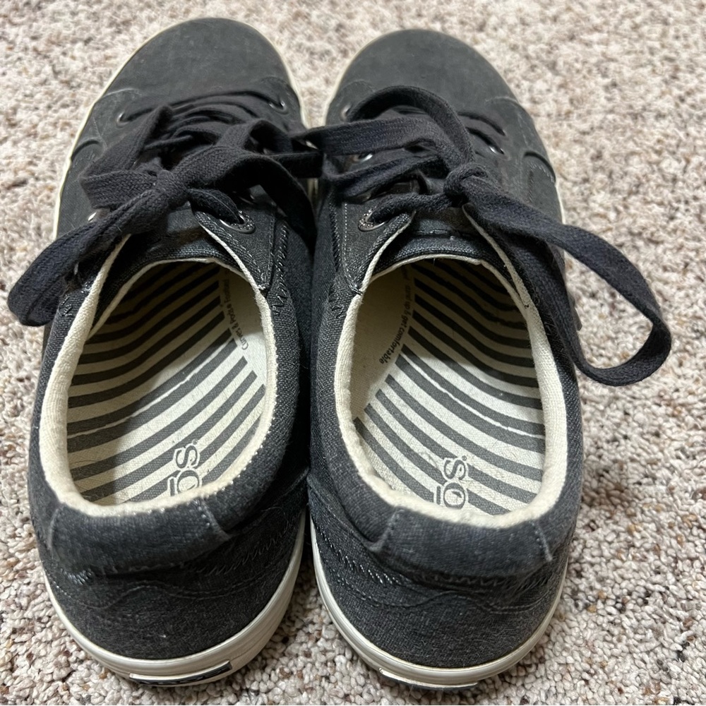 Taos Plim Soul Charcoal Grey Sneakers—10 - Picture 8 of 11